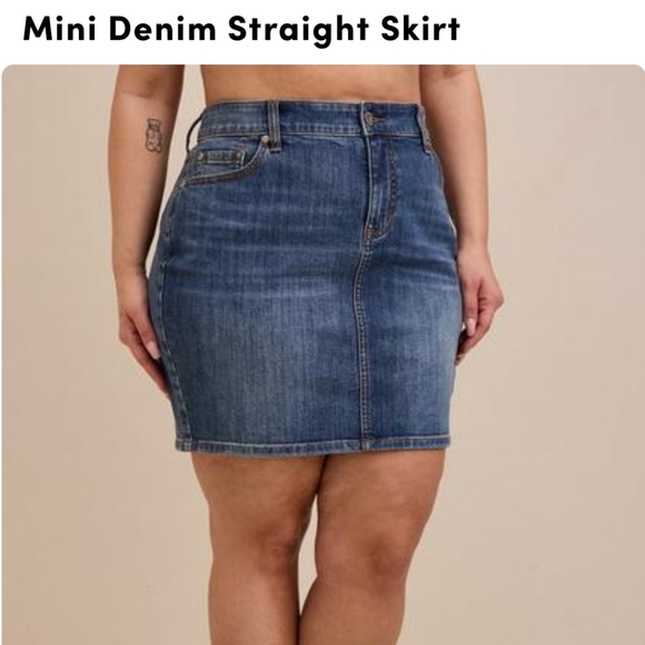 Torrid Mini Denim Skirt SZ.20 NWT - Picture 2 of 7